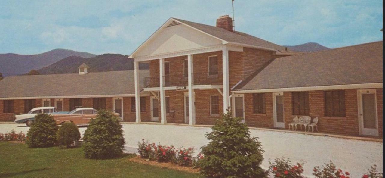 Plantation Motel Candler Exterior photo